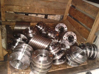 Q235平焊法兰与弯头 厂家选择与应用指南